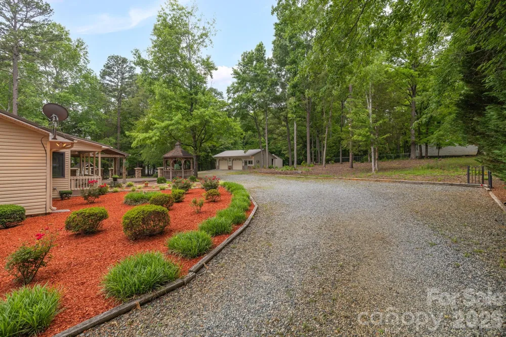 104 Willowbrook Drive Thomasville, NC 27360