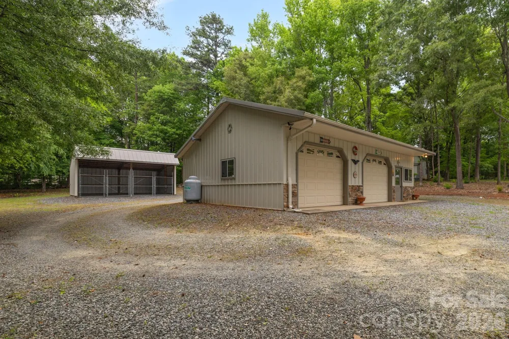 104 Willowbrook Drive Thomasville, NC 27360