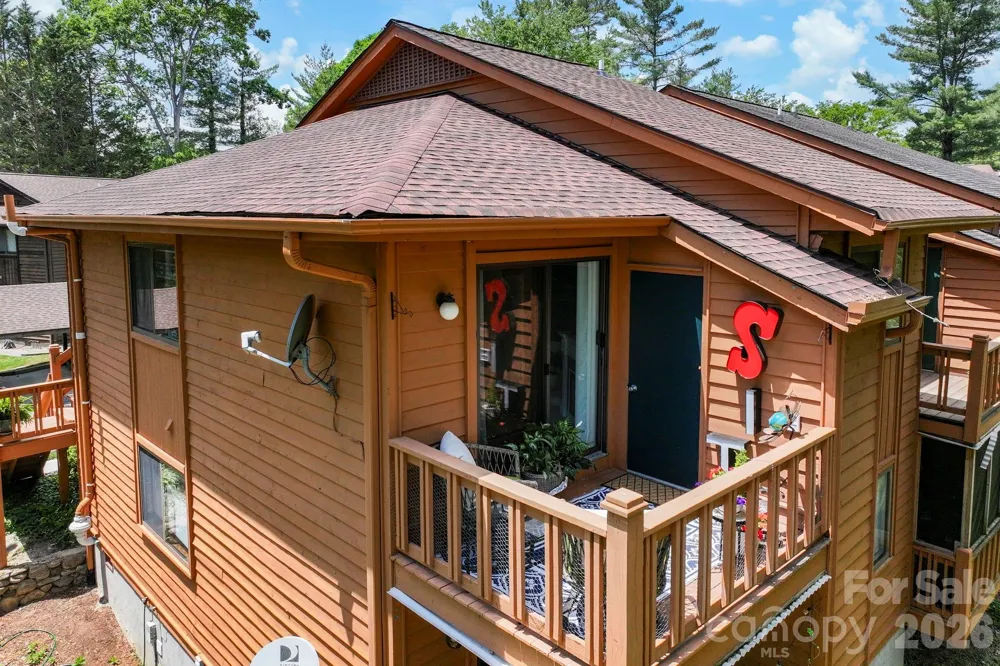581 Courtwood Lane #4 Hendersonville, NC 28739