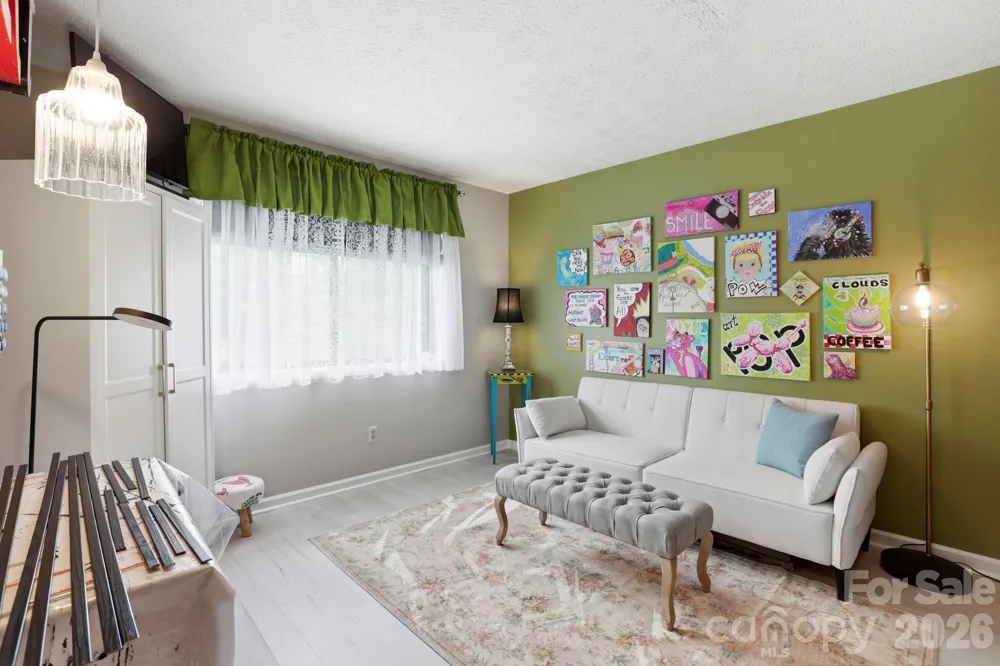 581 Courtwood Lane #4 Hendersonville, NC 28739