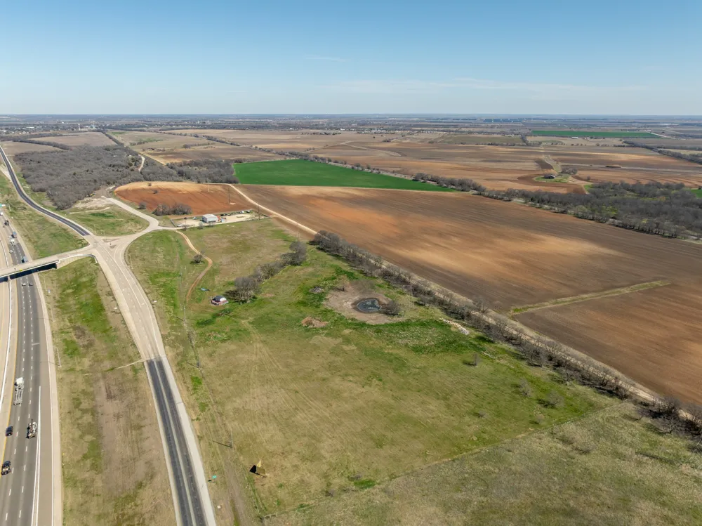 I-35 Abbott, TX 76621