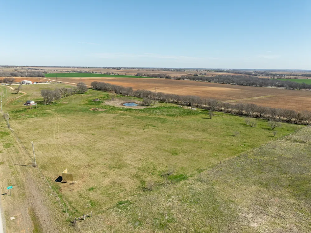 I-35 Abbott, TX 76621