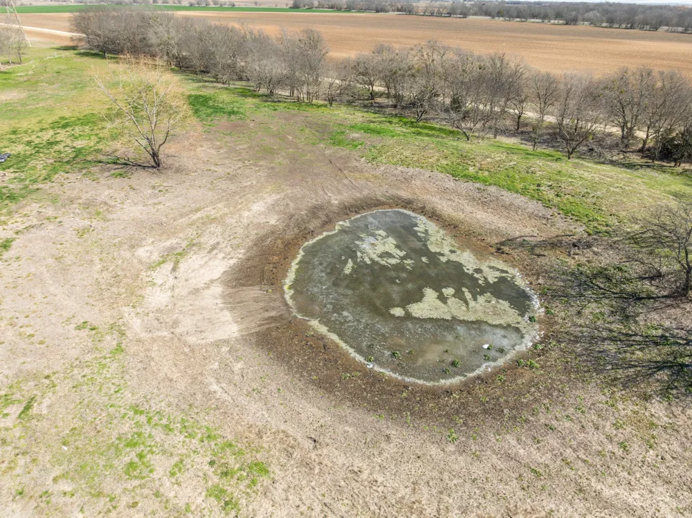 I-35 Abbott, TX 76621