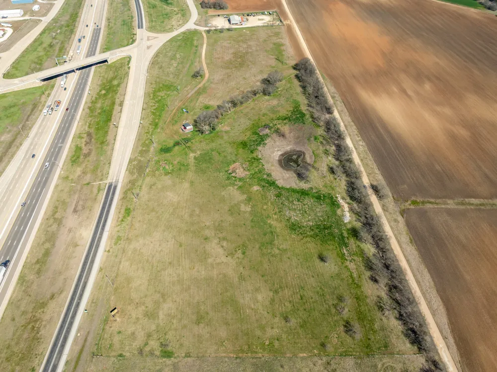 I-35 Abbott, TX 76621
