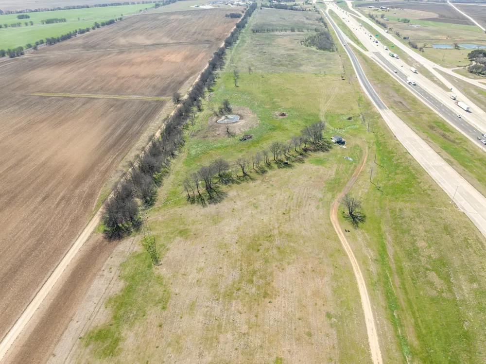 I-35 Abbott, TX 76621