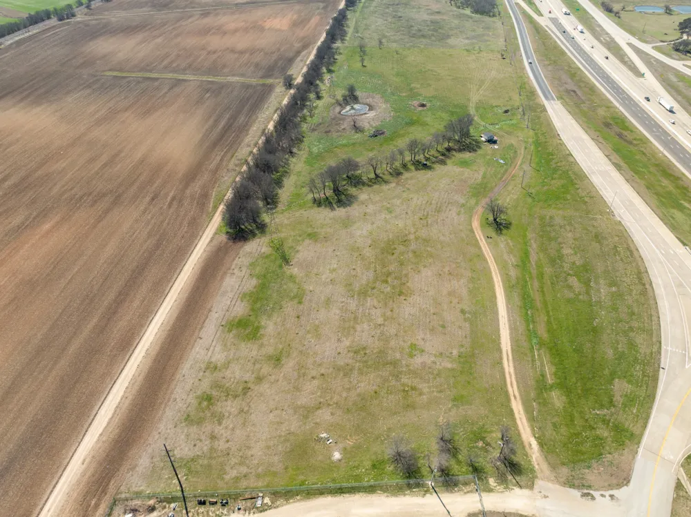 I-35 Abbott, TX 76621