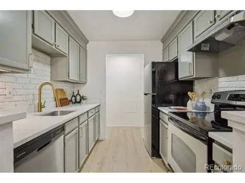 10920 W Florida Avenue #415