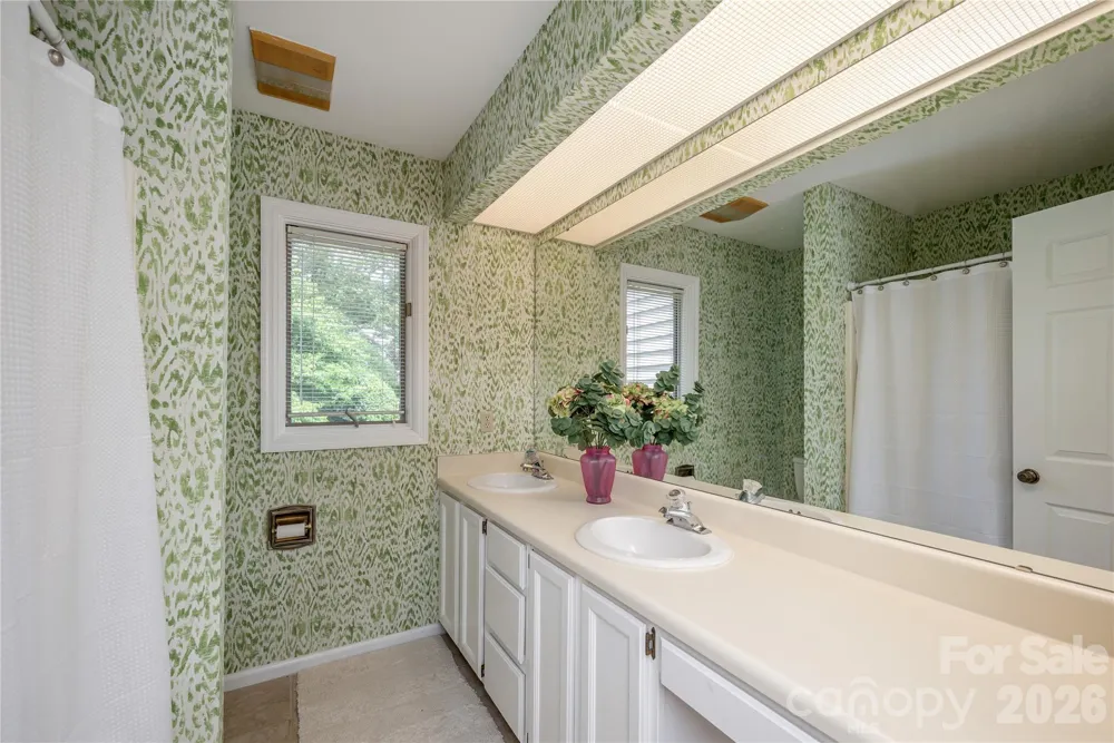 36 Quail Run Circle Brevard, NC 28712