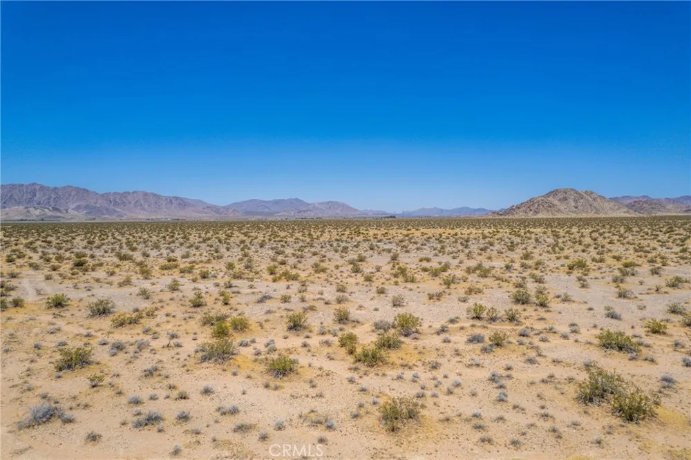 North Side Lucerne Valley, CA 92356