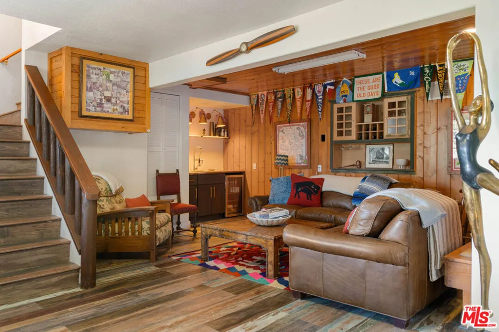 24015 Altdorf Drive Crestline, CA 92325