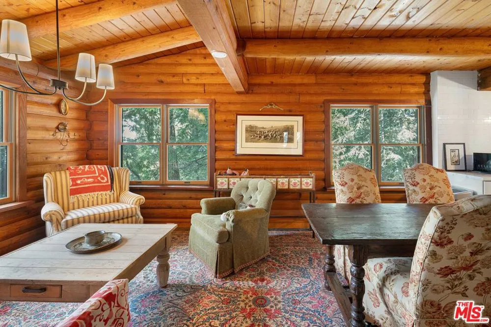 24015 Altdorf Drive Crestline, CA 92325