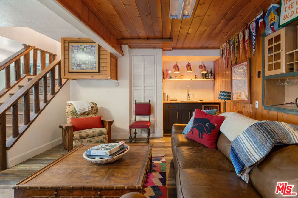 24015 Altdorf Drive Crestline, CA 92325