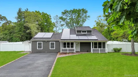 4 Hale Lane