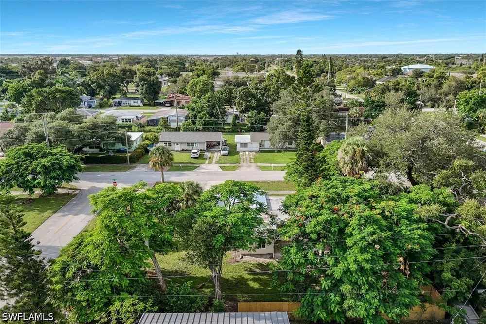 Oakley Avenue Fort Myers, FL 33901
