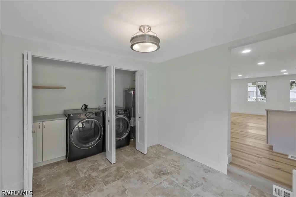 Oakley Avenue Fort Myers, FL 33901