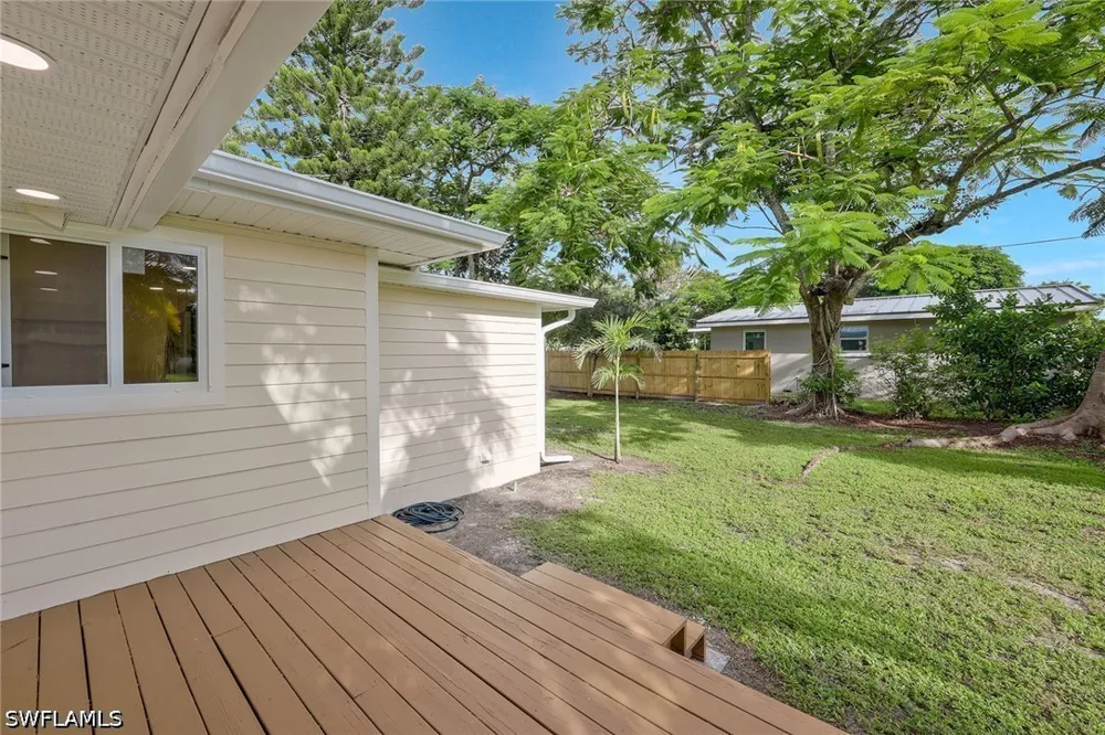 Oakley Avenue Fort Myers, FL 33901