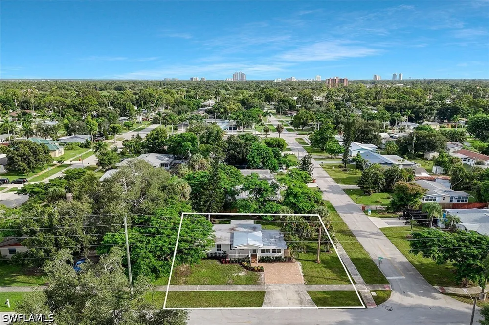 Oakley Avenue Fort Myers, FL 33901