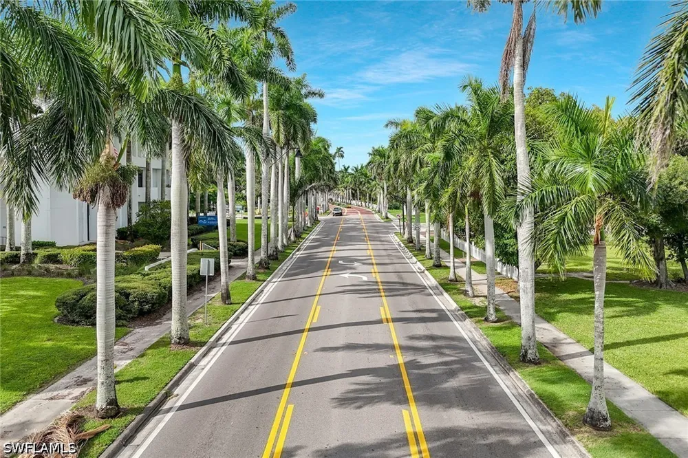 Oakley Avenue Fort Myers, FL 33901