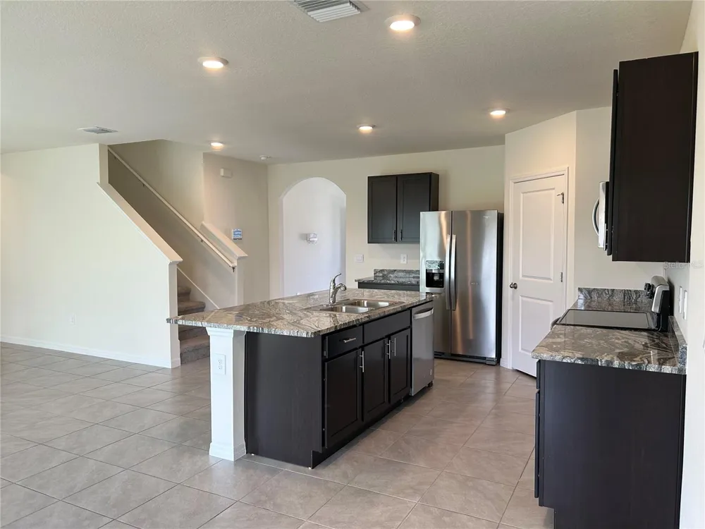 17218 RESERVA DRIVE Bradenton, FL 34211