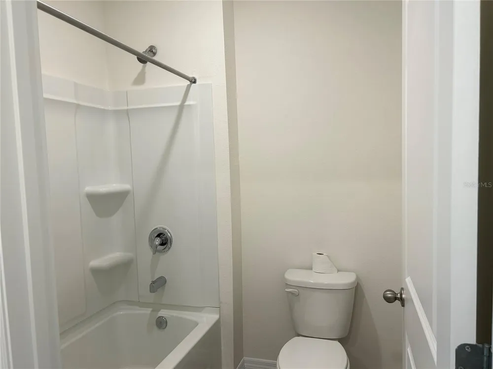 17218 RESERVA DRIVE Bradenton, FL 34211