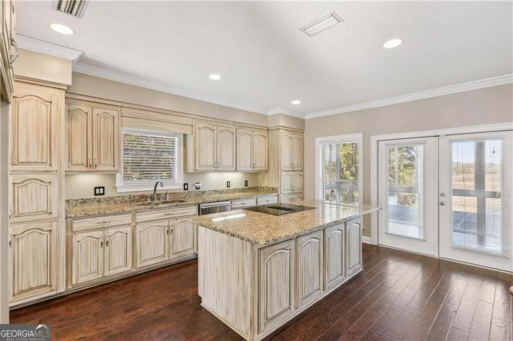 60 Laurel Grove RD Brunswick, GA 31523