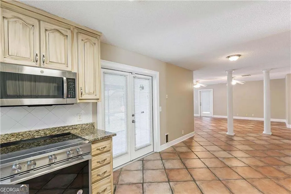 60 Laurel Grove RD Brunswick, GA 31523