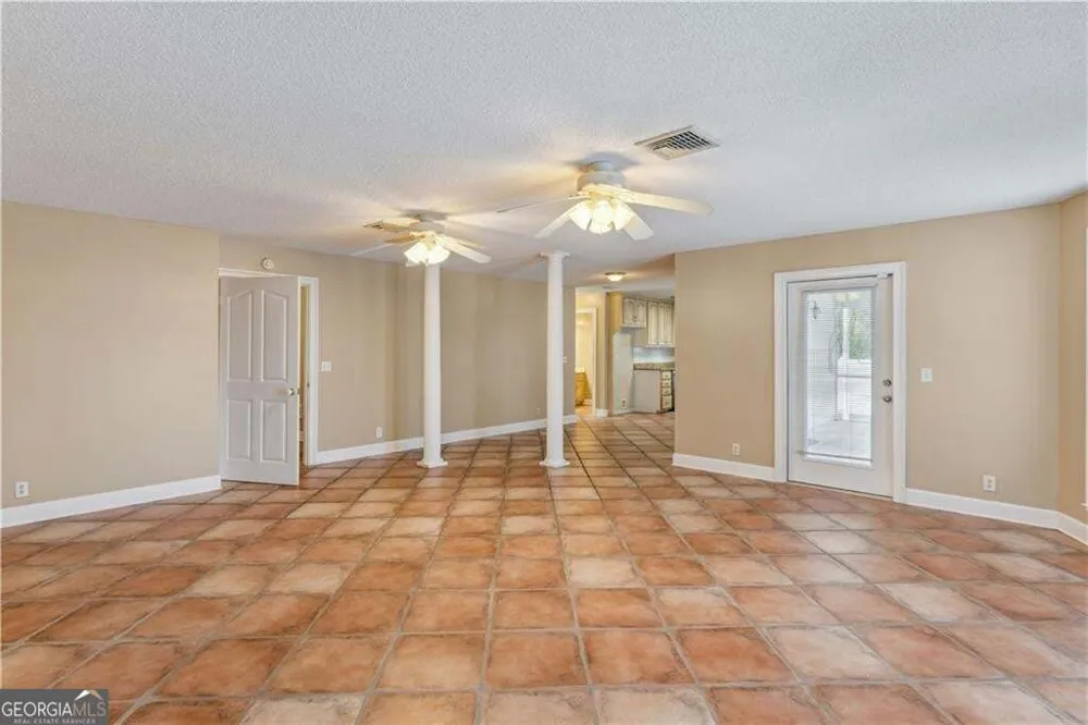 60 Laurel Grove RD Brunswick, GA 31523