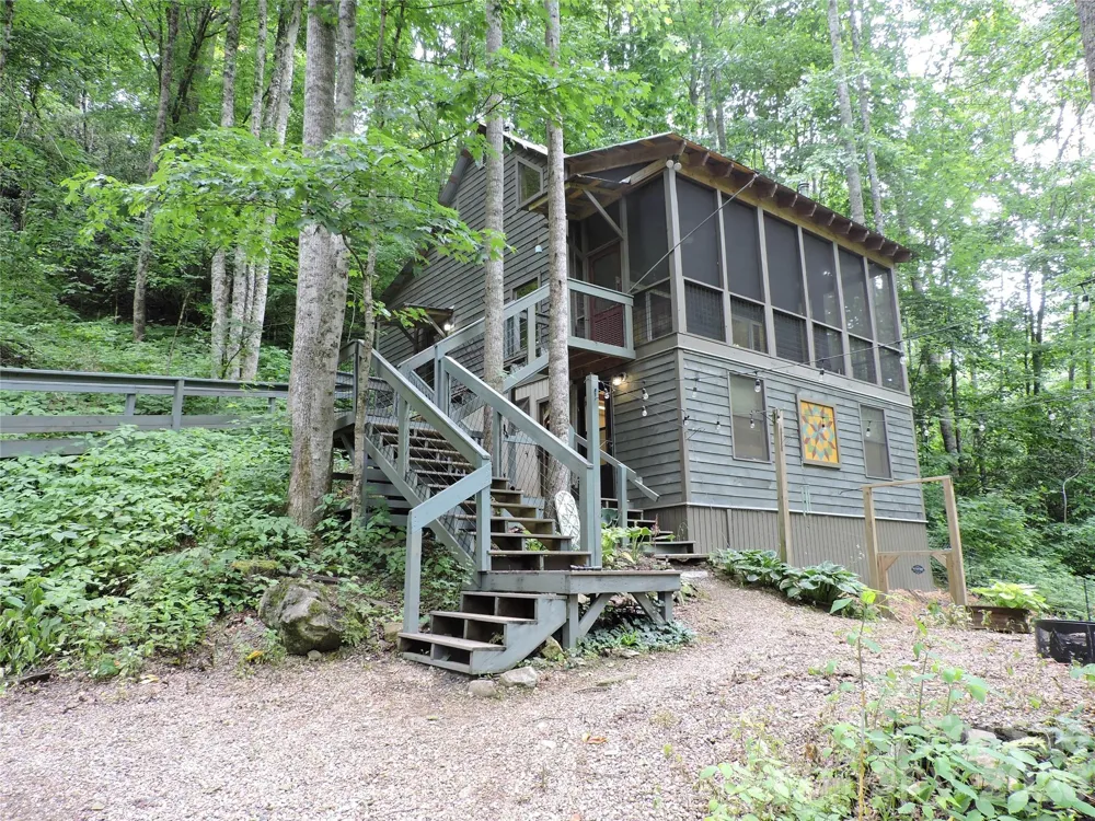 963 Melton Branch Road Bakersville, NC 28705