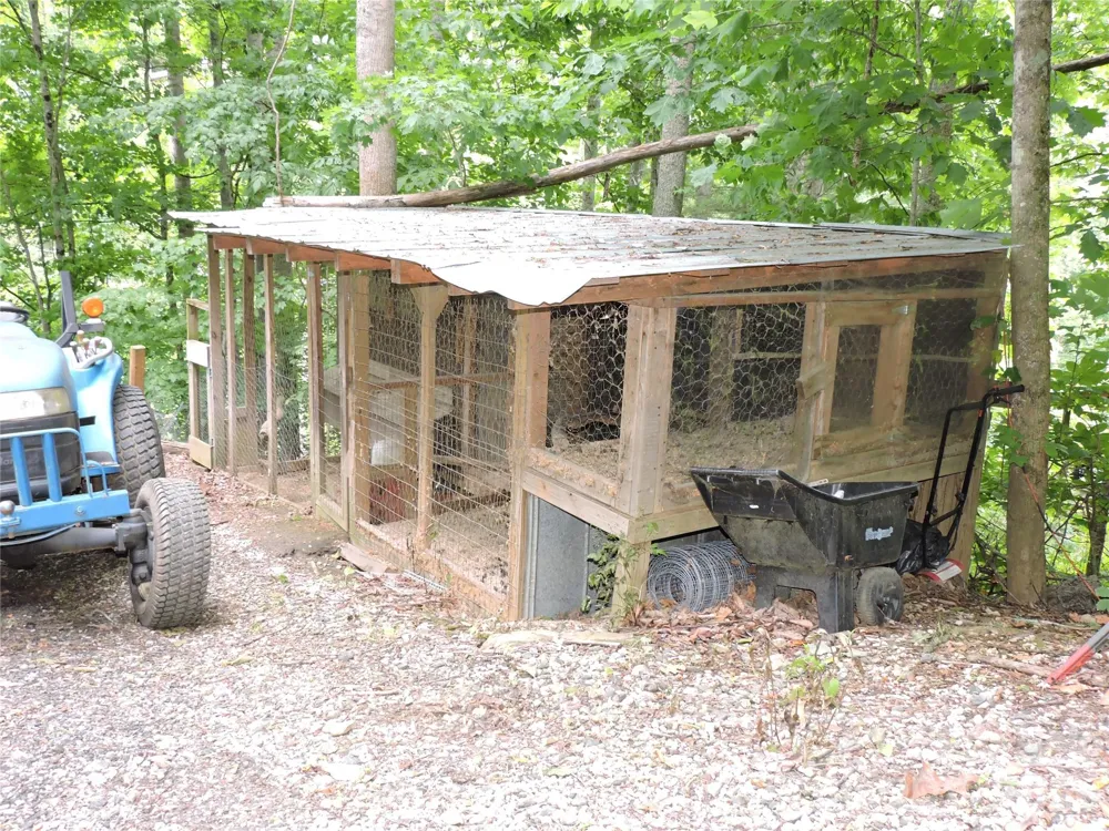 963 Melton Branch Road Bakersville, NC 28705