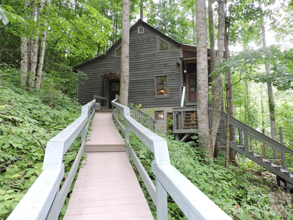 963 Melton Branch Road Bakersville, NC 28705