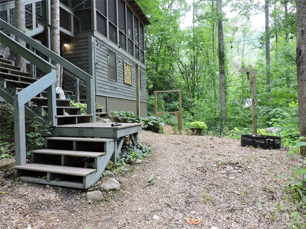 963 Melton Branch Road Bakersville, NC 28705