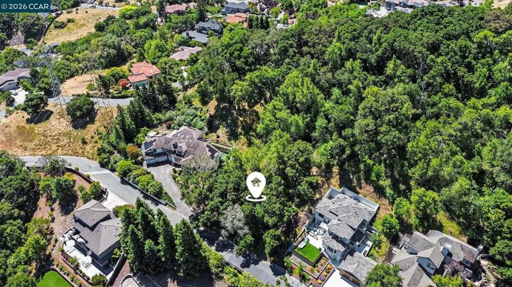 46 Oak Rd Orinda, CA 94563