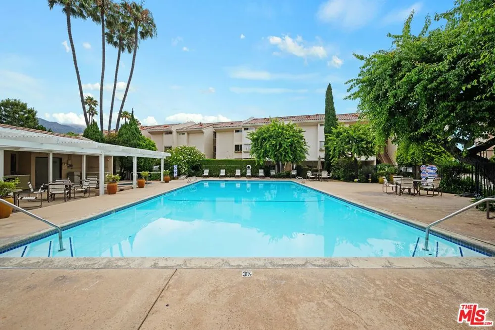 23908 De Ville Way #A Malibu, CA 90265