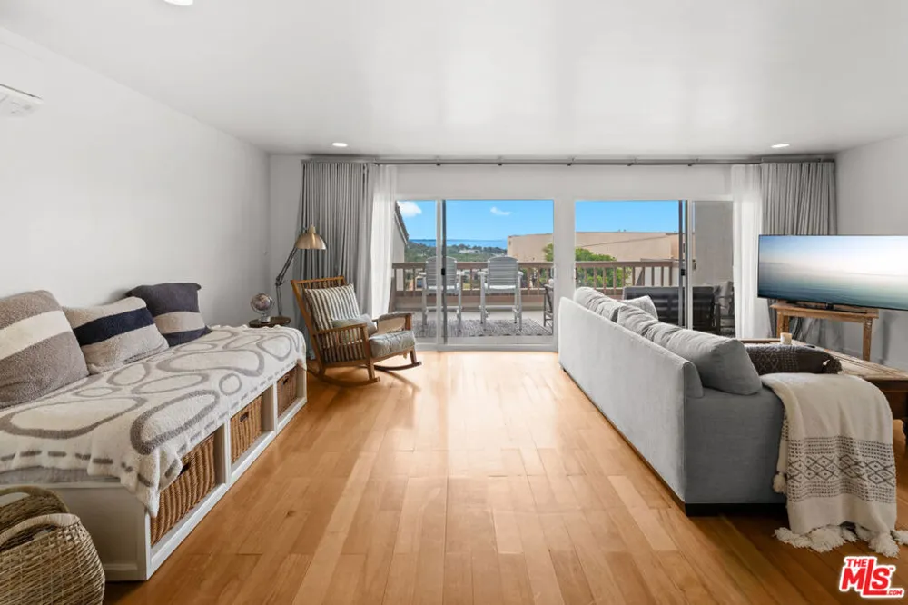 23908 De Ville Way #A Malibu, CA 90265
