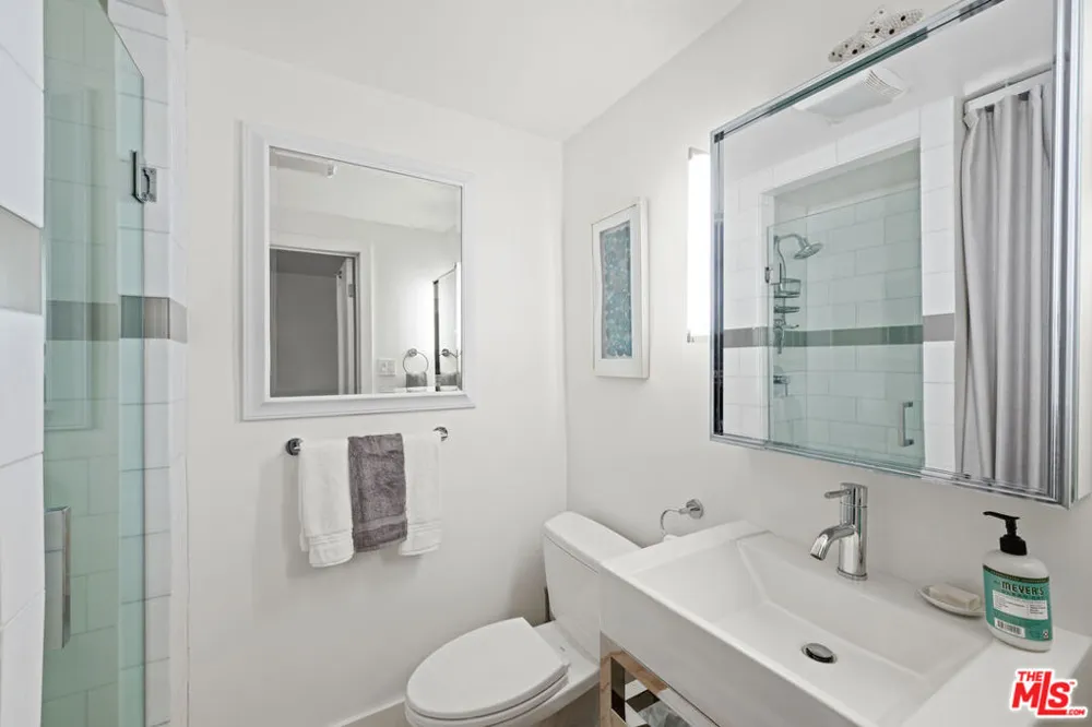 23908 De Ville Way #A Malibu, CA 90265