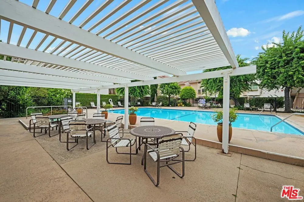 23908 De Ville Way #A Malibu, CA 90265