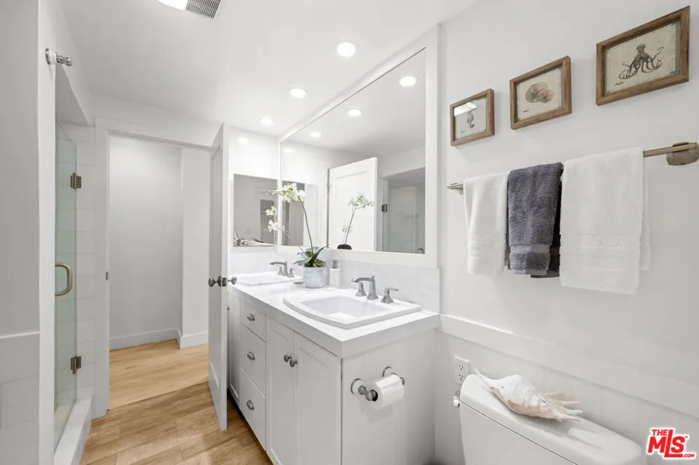 23908 De Ville Way #A Malibu, CA 90265