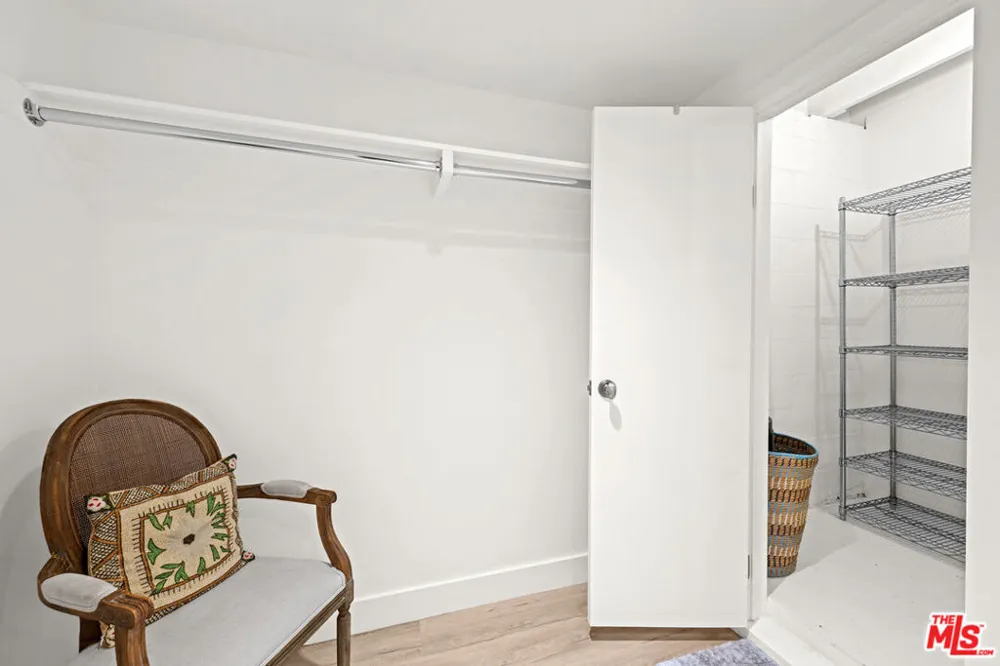 23908 De Ville Way #A Malibu, CA 90265
