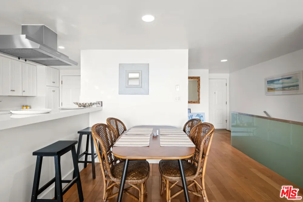 23908 De Ville Way #A Malibu, CA 90265