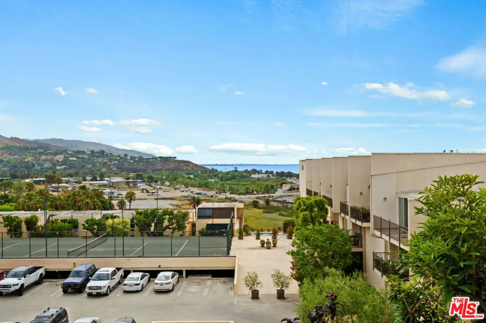 23908 De Ville Way #A Malibu, CA 90265