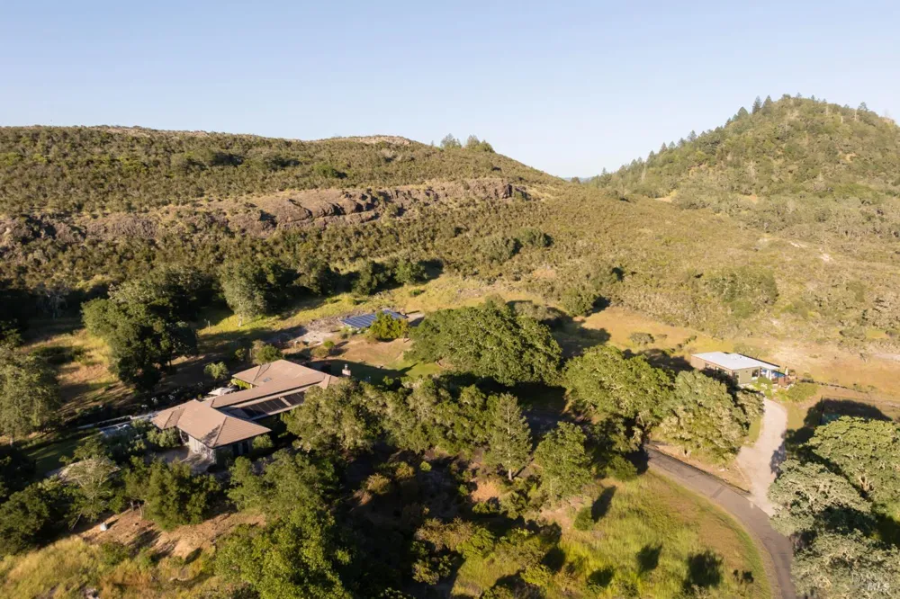 5850 Sharp Road Calistoga, CA 94515