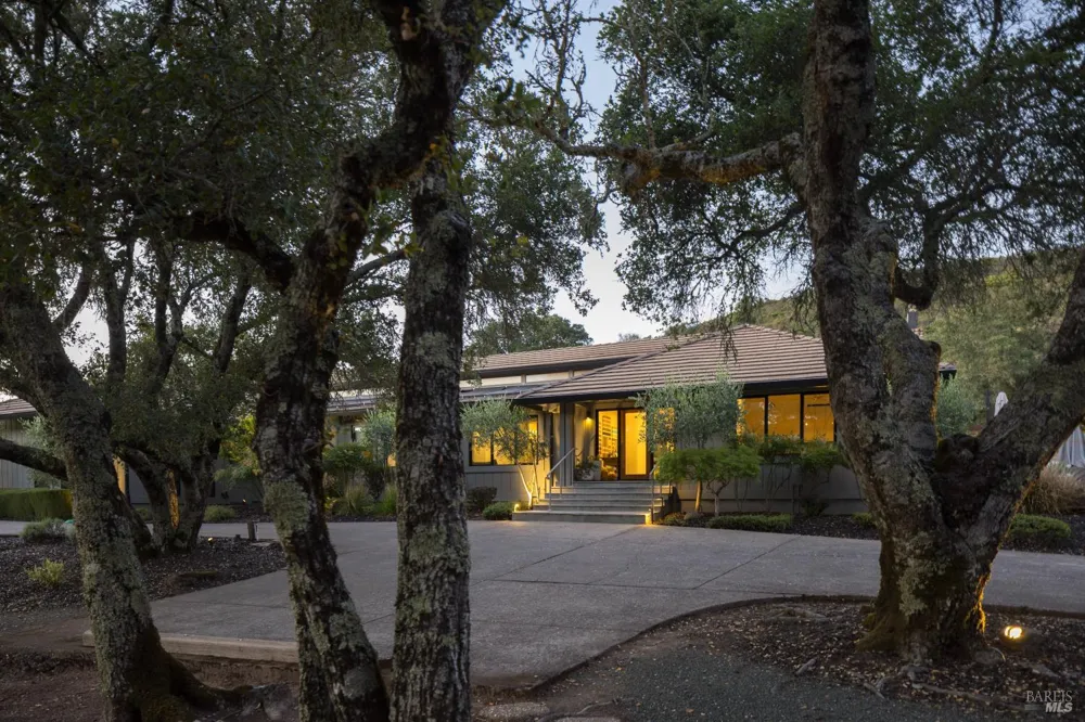 5850 Sharp Road Calistoga, CA 94515