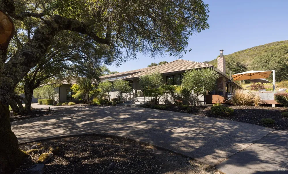 5850 Sharp Road Calistoga, CA 94515