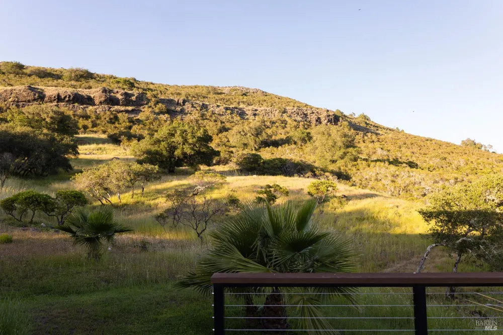 5850 Sharp Road Calistoga, CA 94515