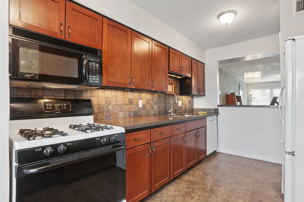 2425 Ashdale Drive #89 Austin, TX 78757