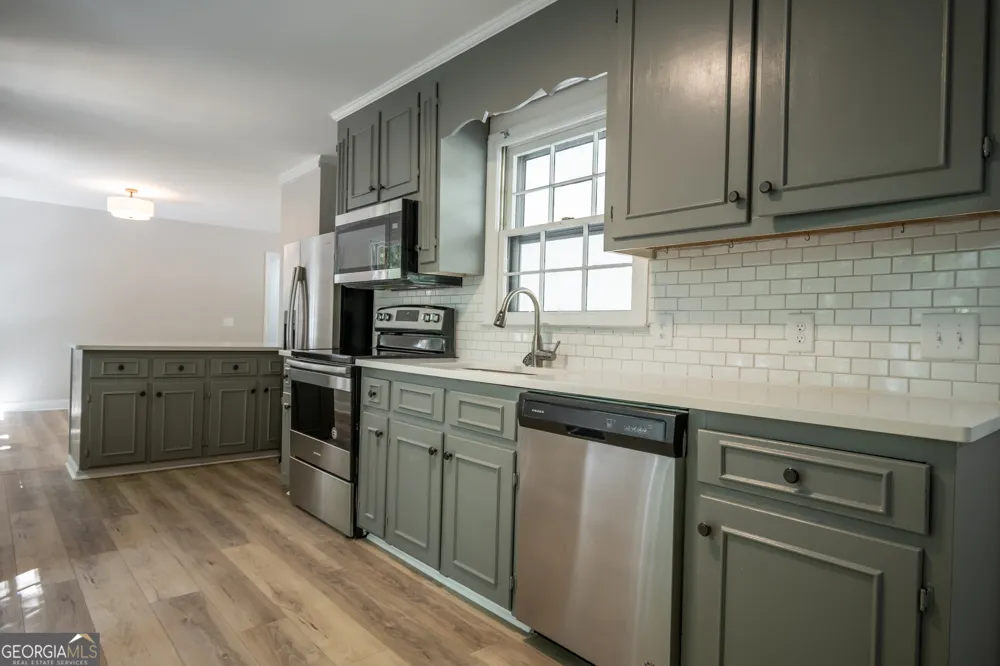 1051 Crooked Creek RD Watkinsville, GA 30677