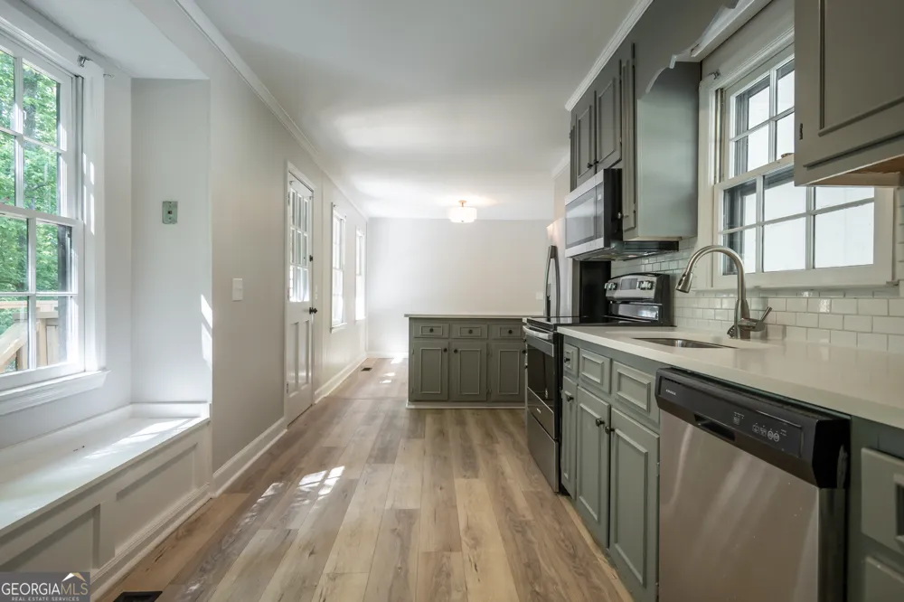1051 Crooked Creek RD Watkinsville, GA 30677