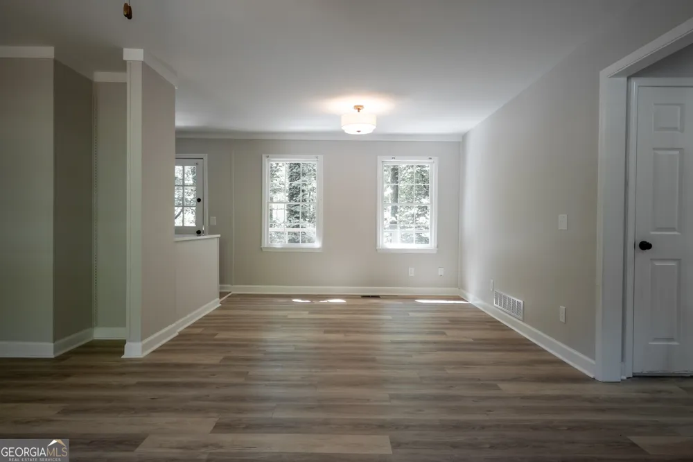 1051 Crooked Creek RD Watkinsville, GA 30677