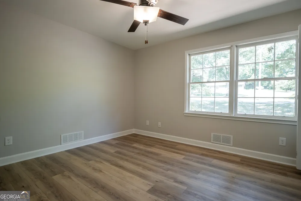 1051 Crooked Creek RD Watkinsville, GA 30677