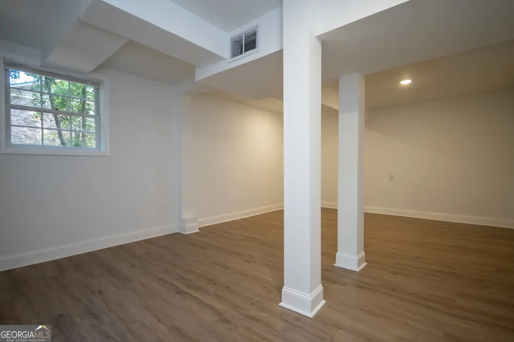 1051 Crooked Creek RD Watkinsville, GA 30677